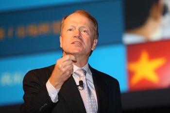 John Chambers Cisco CEO (1995-present) John Chambers Cisco CEO (1995-present)