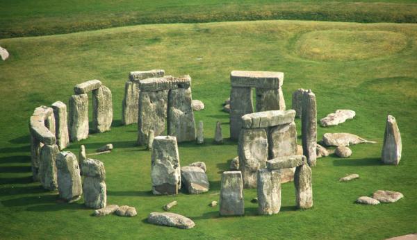 stonehenge-amesbury-united-kingdom.png