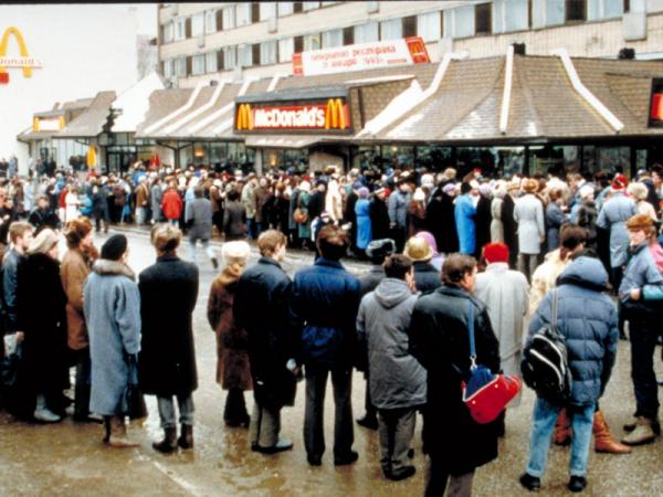 ussr-macdonald2.jpg