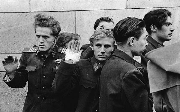 1956-execution-by-hungarian-freedom-fighters-of-young-officers-of-the-secret-police-budapest-1956-by-john-sadovy.jpeg