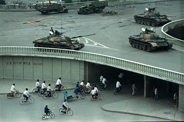 China-Tiananmen-Then-and-Now.jpg