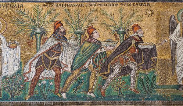 1547435915464482.jpg 1920px-Ravenna_Basilica_of_Sant'Apollinare_Nuovo_3_Wise_men.jpg