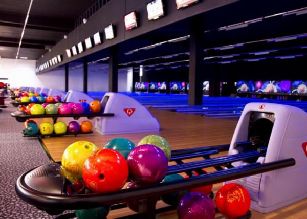 Ten_Pin_Bowling0001.JPG