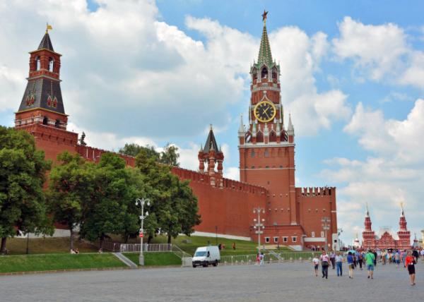 2016-07-01_Kremlin_ Spasskaya Tower,  Tsar's Tower & Nabatnaya Tower-10001.JPG