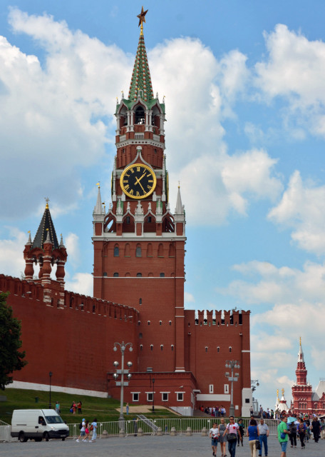 2016-07-01_Kremlin_ Spasskaya Tower & Tsar's (Tsarskaya) Tower0001.JPG
