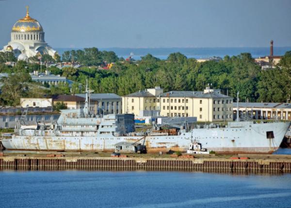2016-07-02_Kronstadt Baltic Fleet-20001.JPG