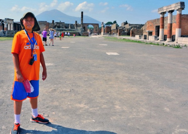 2015-06-14_Pompeii_Forum w Vesuvius in the Distance0001.JPG