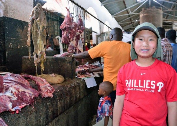 2013-12-27_Central Market Darajani_Meat Stall  ʳ̯-110001.JPG