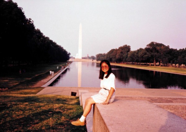 1994-06-18_DC_Vietnam Veterans Memorial & Capitol Reflection Pool0001.JPG