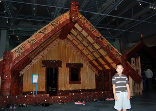 12-24-09_ Maori Meeting House @ Te Papa Museum0001.JPG