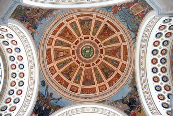 02-03-08_ San Juan-Rotunda Mosaics in Capitol0001.JPG