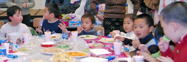 12-21-08_ Kindergarten Party @ Guanghua Chinese School0001.JPG