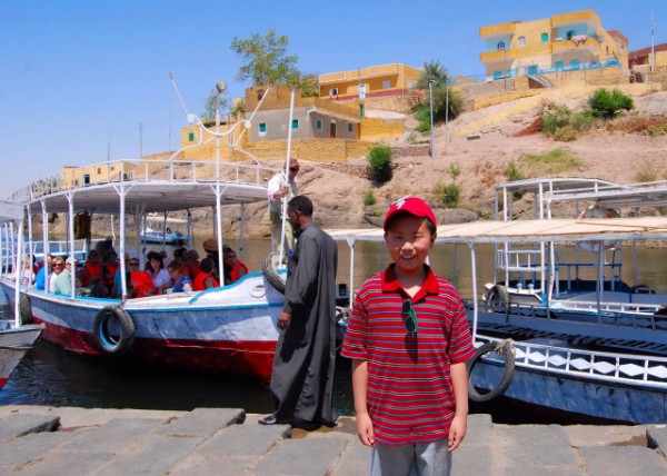 04-06-11_ Ferry Near Aswan Dam ˹ӸĶ0001.JPG