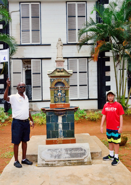 1751913224687318.jpg 2013-12-23_Diamond Jubilee Fountain 钻石周年纪念喷泉0001.JPG