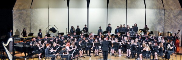 2019-12-18_Symphonic Band_Sleigh Ride by Leroy Anderson-10001.JPG