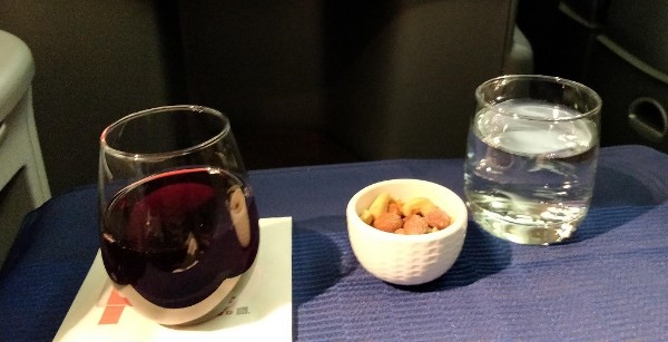 1600276223285579.jpg 3-1 品酒.jpg