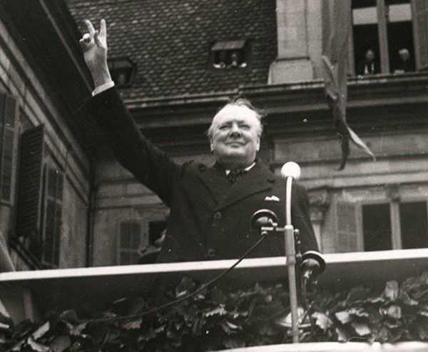 Churchill-Zurich-1946.jpg