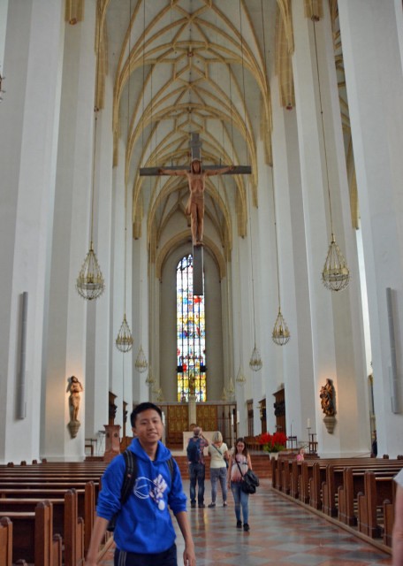 2017-07-01_Frauenkirche_Interior Cross0001.JPG