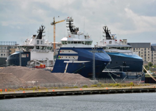 2016-07-16_Leith Port_Troms Capella Supply Vessel & Troms Mira Fire Fighting Vessel0001.JPG