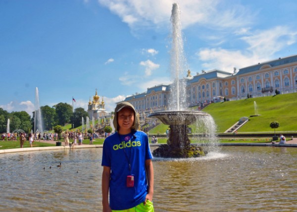 2016-07-02_Peterhof_Grand Palace and the Grand Cascade0001.JPG