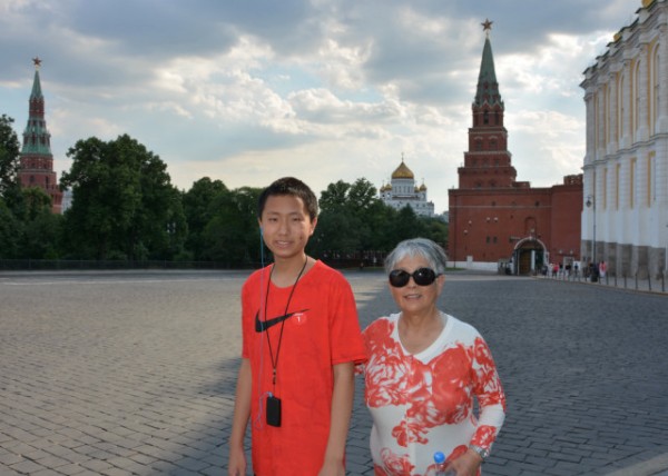 2016-07-01_Kremlin_Troitskaya Tower & Armoury-20001.JPG