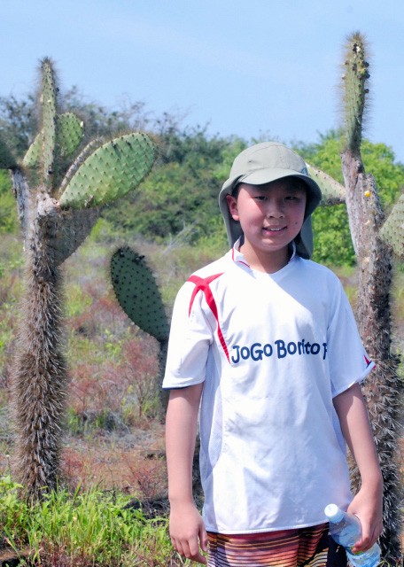 04-01-13_ Giant Prickly Pear Cactus-90001.JPG