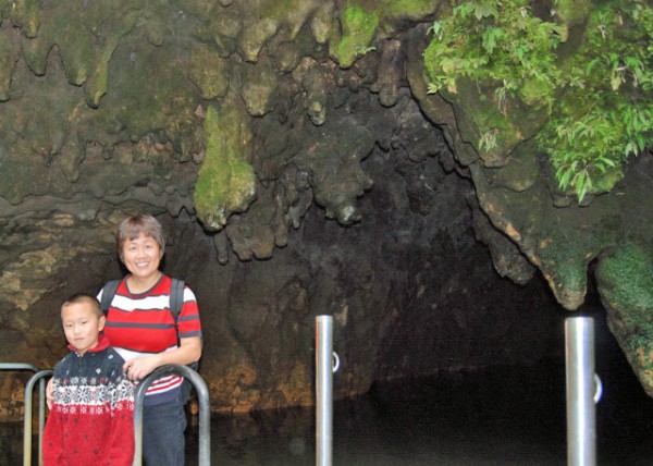12-19-09_Waitomo Caves.JPG