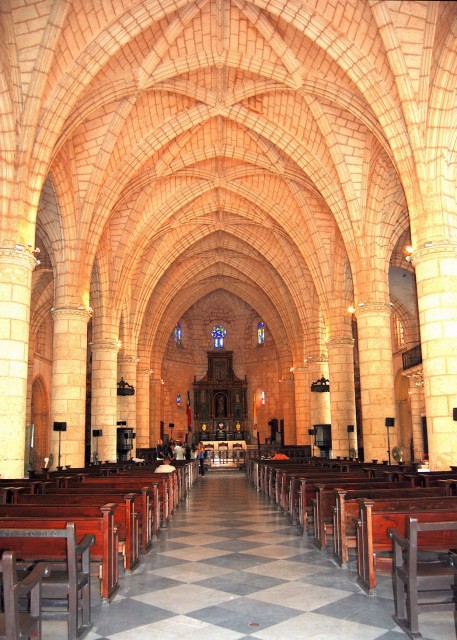 02-02-08_ Santo Domingo-Cathedral of Santa Maria of the Incarnation-60001.JPG