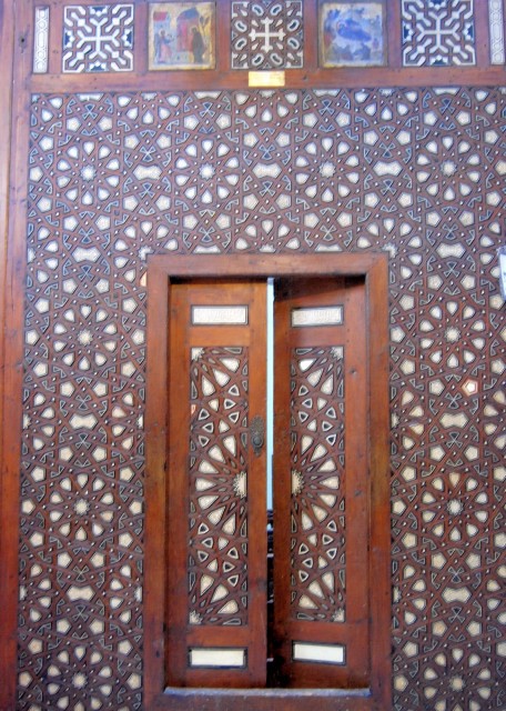 04-12-11_ Hanging Church_Inlaid Ivory Screens (10-13C) in Decorative Mamluk Motifs 10-13oͻū`bDL0001.JPG