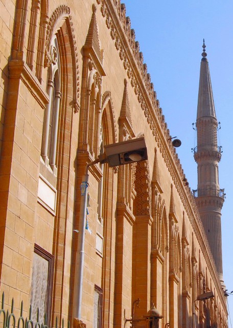 04-12-11_ Mosque of Sayyidna al-Hussein_ Cairo-20001.JPG