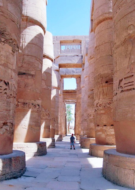 04-09-11_ 134 Huge Columns  of the Great Hypostle Hall @ Temple of Amun in Karnak Temple_ Luxor-30001.JPG