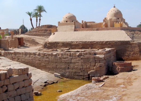 04-09-11_ Boat Dock in Karnak Temple of Amun_ Luxor0001.JPG