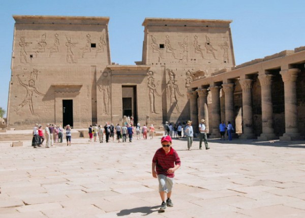04-06-11_ Courtyard Flanked by Colomnades in Temple of Philae_ Aswan-80001.JPG