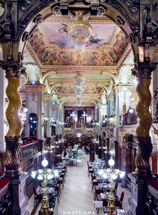 New-York-Cafe-Budapest-The-Most-Beautiful-Cafe-in-the-World.jpg