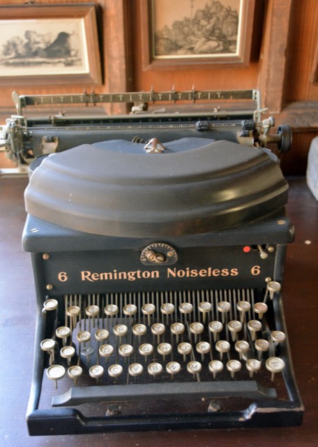 2021-11-23_Typewriter0001.JPG