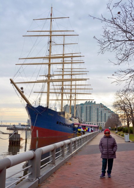 2021-12-04_Moshulu_ the World’s Oldest & Largest Square Rigged Sailing Vessel still Afloat-the One & Only Restaurant Venue on a Tall Ship today in the World-20001.JPG