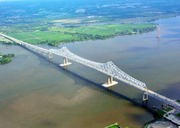 2015-07-06_Walt Whitman Bridge over Delaware River0001.JPG