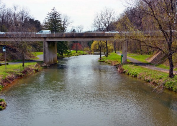 2022-04-13_Oxford Dr Bridge over Little Lehigh Creek0001.JPG