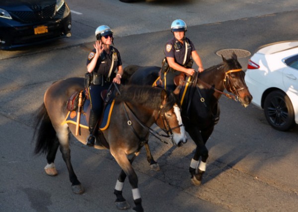 2022-08-28_Mounted Police Officers on Horses0001.JPG