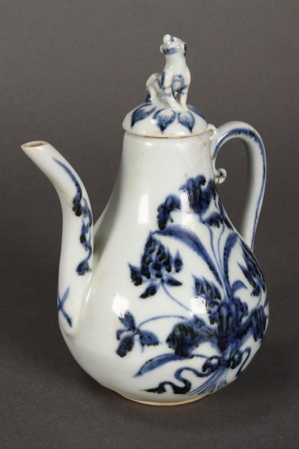 Chinese Qing Dynasty petit ewer and cover, of pear form with loop handle, decorated with lotus branches.jpg