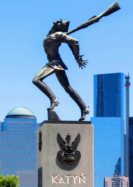 2022-09-10_Bronz Katyn in Dedication to the Victims of Stalin's March 5 1940 Katyn Massacr0001.JPG