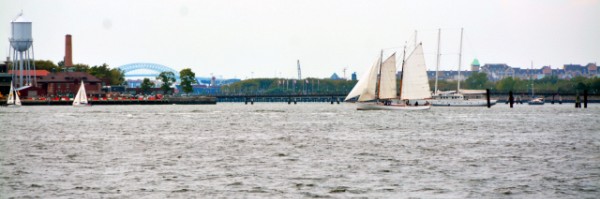 2022-09-25_New York Bay against Verrazzano-Narrows Bridge0001.JPG