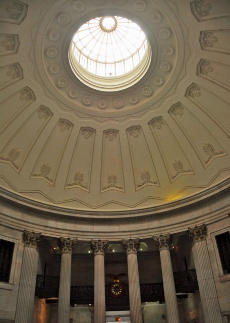 2016-04-26_Federal Hall_Rotunda w the Skylight  Surrounded by Raised Rosettes0001.JPG