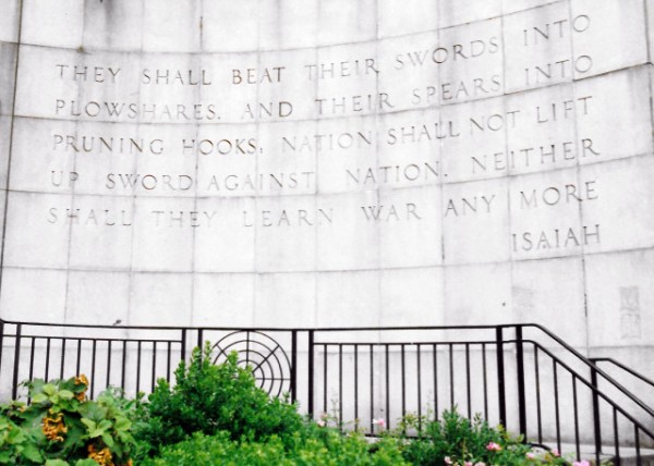 UN_The Isaiah Wall (1948) in Ralph Bunche Park They shall beat their swords into plowshares_ and their spears into pruning hooks_ nation shall not lift up sword against nation_ neither shall they learn war any more0001.JPG