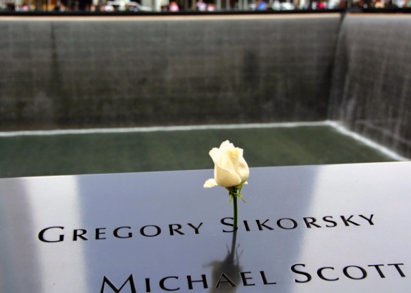 2022-09-25_9-11 Memorial_White Rose at the Memorial0001.JPG