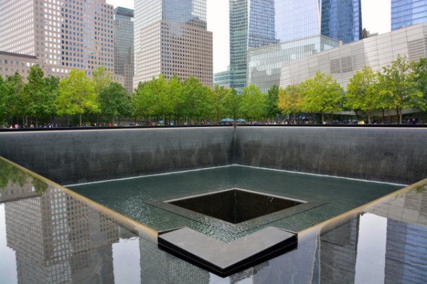 2022-09-25_9-11 Memorial_South Pool w the Museum_0001.JPG