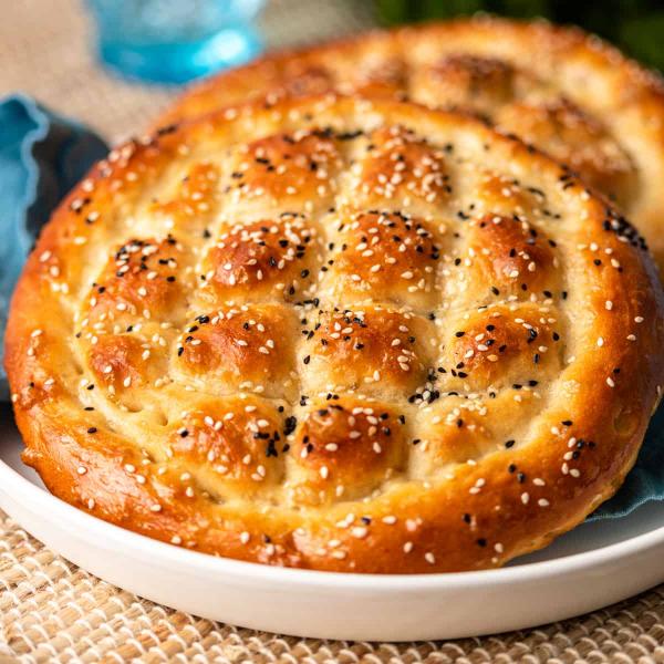 Pide-Turkish-Bread-Ramadan-Pedesi-square.jpg