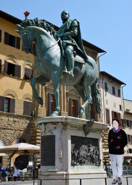 1996-01-05_Florence_ Piazza della Signoria_Equestrian Monument of Cosimo I0001.JPG