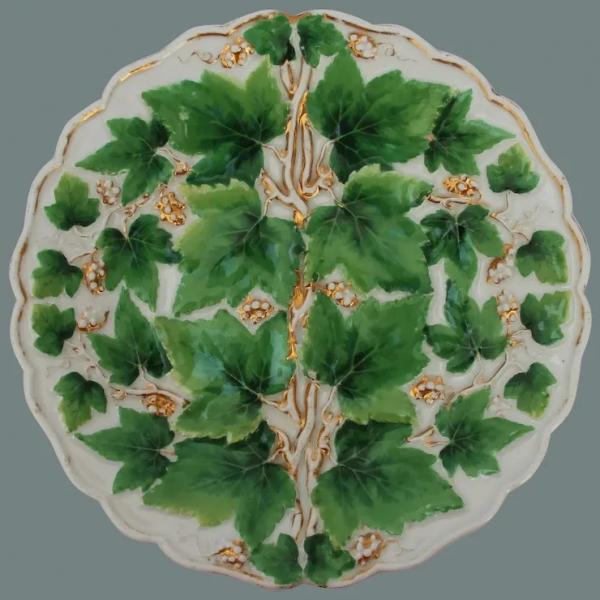 Vine Leaf Pattern White & Gold Porcelain -16.jpg