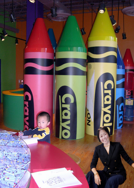 2005-04-10_Crayola Factory0001.JPG